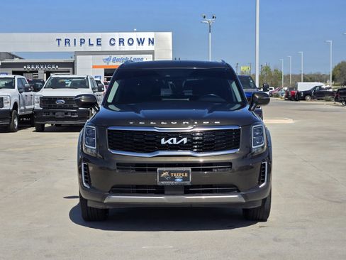 Used 2022 Kia Telluride EX w/ EX Premium Package FWD image 6