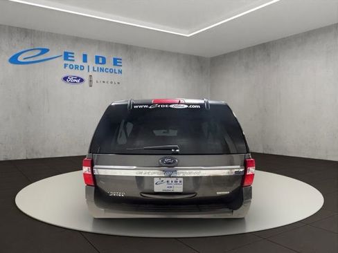 Used 2017 Ford Expedition EL Limited w/ Equipment Group 301A AWD/4WD image 9