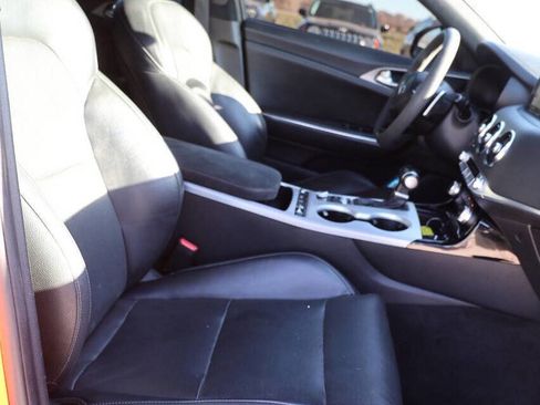 Used 2019 Kia Stinger GTS image 15