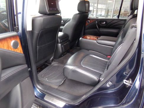Used 2015 INFINITI QX80 4WD w/ Deluxe Technology Package image 19