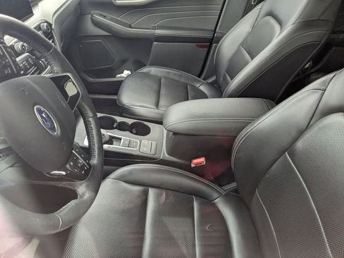 Used 2021 Ford Escape SEL image 9