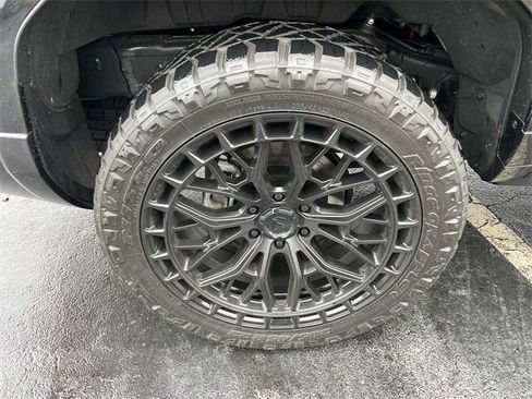 Used 2024 Lexus GX 550 image 19