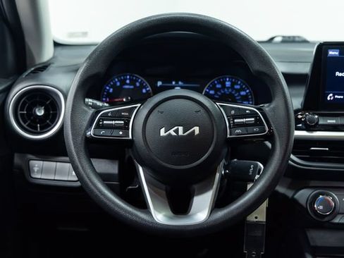 Used 2024 Kia Forte LXS FWD image 13