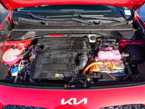 Used 2022 Kia Niro LXS image 23