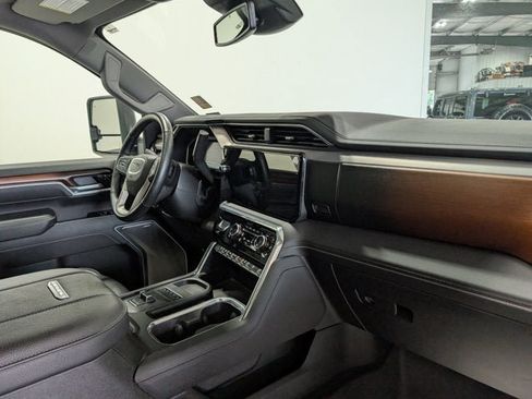 Used 2025 GMC Sierra 3500 Denali AWD/4WD image 20