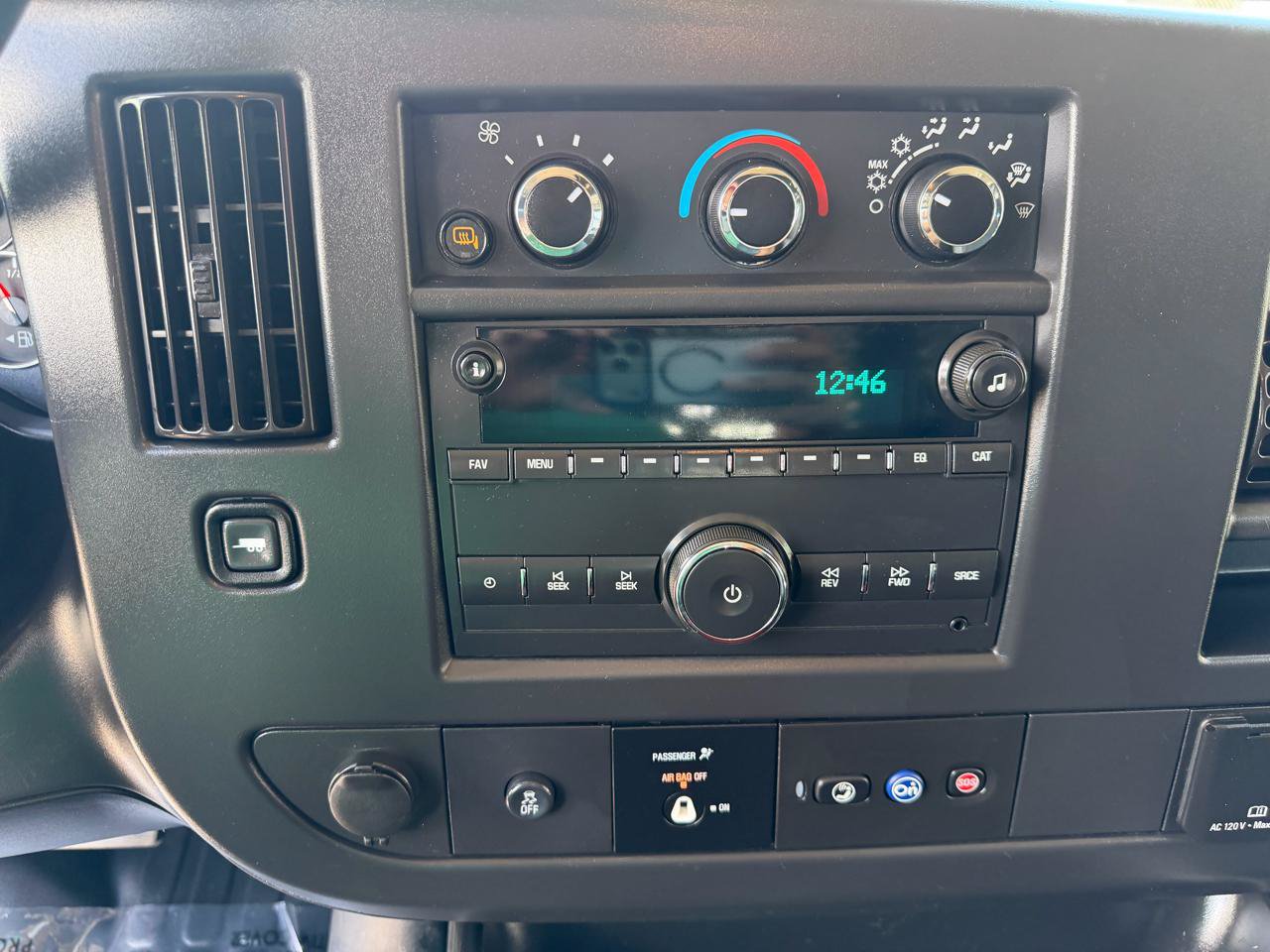 Used 2024 GMC Savana 2500 w/ Driver Convenience Package RWD image 17