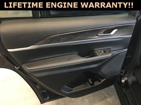 Used 2025 Jeep Grand Cherokee L Limited w/ Trailer Tow Package image 25