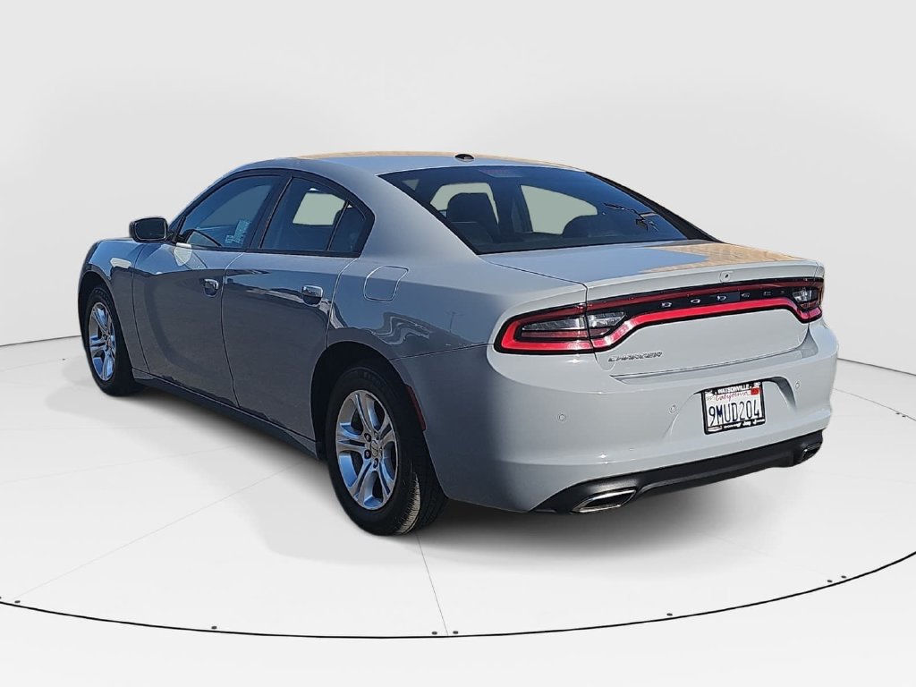 Used 2021 Dodge Charger SXT w/ Leather Interior Group RWD image 5