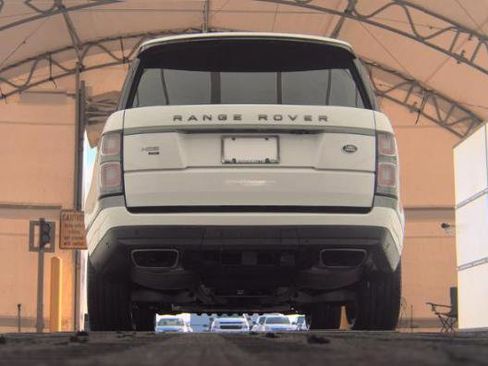 Used 2021 Land Rover Range Rover P525 Westminster Edition image 7