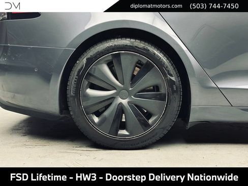 Used 2022 Tesla Model S AWD/4WD image 37