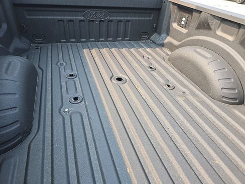Used 2025 Ford F250 Platinum AWD/4WD image 5