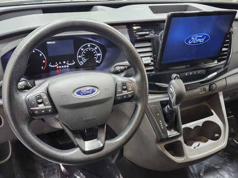 Used 2023 Ford Transit 350 XLT image 28