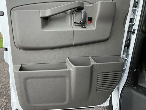 New 2026 Chevrolet Express 2500 w/ Enhanced Convenience Package RWD image 7