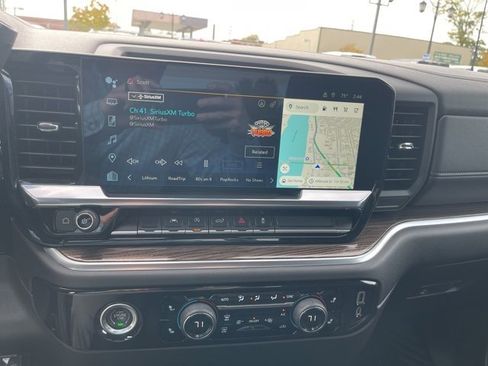 Certified 2022 Chevrolet Silverado 1500 LT image 22