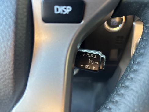 Used 2016 Toyota 4Runner Limited image 21