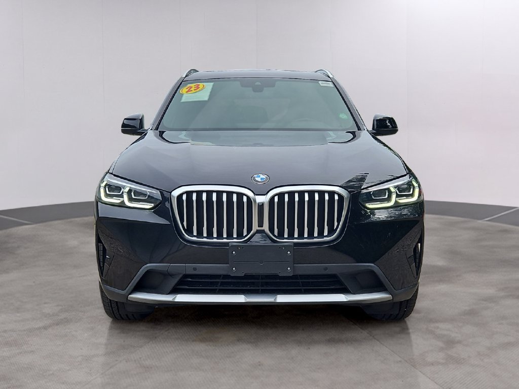 Used 2023 BMW X3 xDrive30i w/ Premium Package AWD/4WD image 2