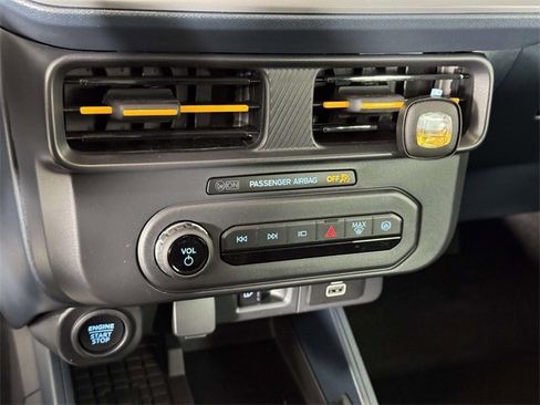 Used 2025 Ford Maverick Tremor image 28