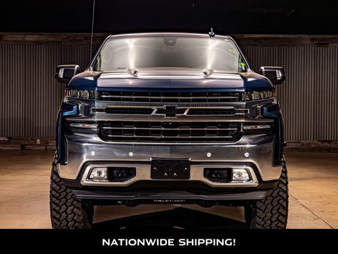 Used 2019 Chevrolet Silverado 1500 LTZ w/ LTZ Plus Package image 4