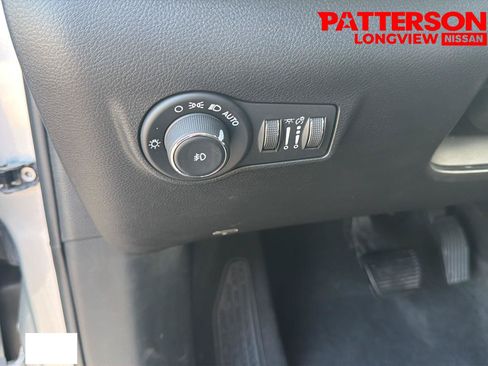 Used 2024 Jeep Compass Trailhawk AWD/4WD image 11