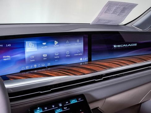 Used 2025 Cadillac Escalade Sport Platinum image 26