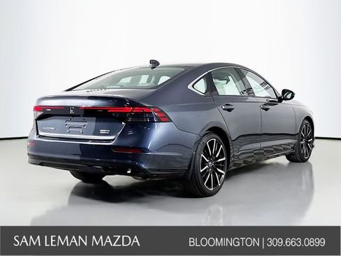 Used 2024 Honda Accord Touring image 13