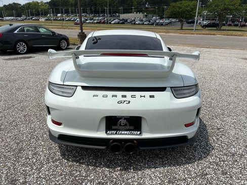 Used 2015 Porsche 911 GT3 RWD image 5