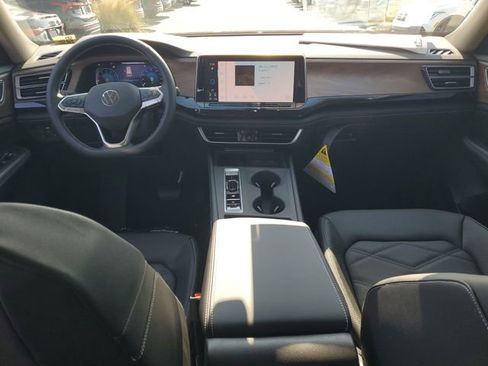 New 2026 Volkswagen Atlas SE FWD image 12