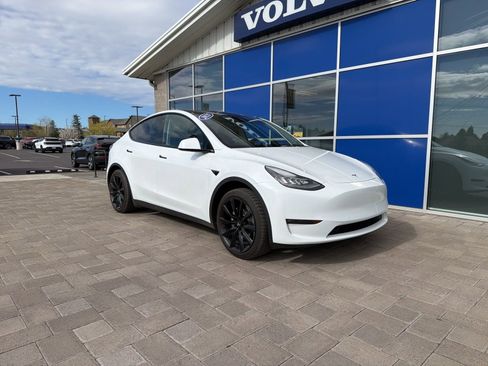 Used 2021 Tesla Model Y 2WD image 1