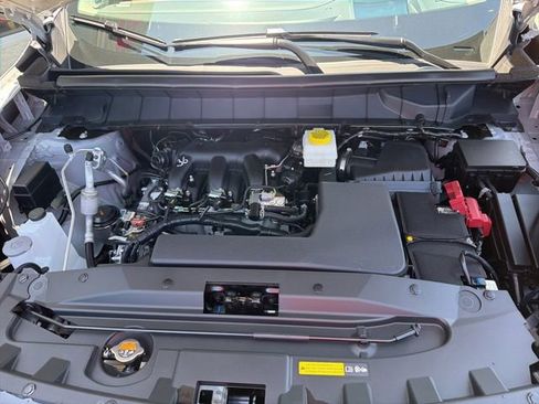 New 2026 Nissan Pathfinder Platinum AWD/4WD image 24