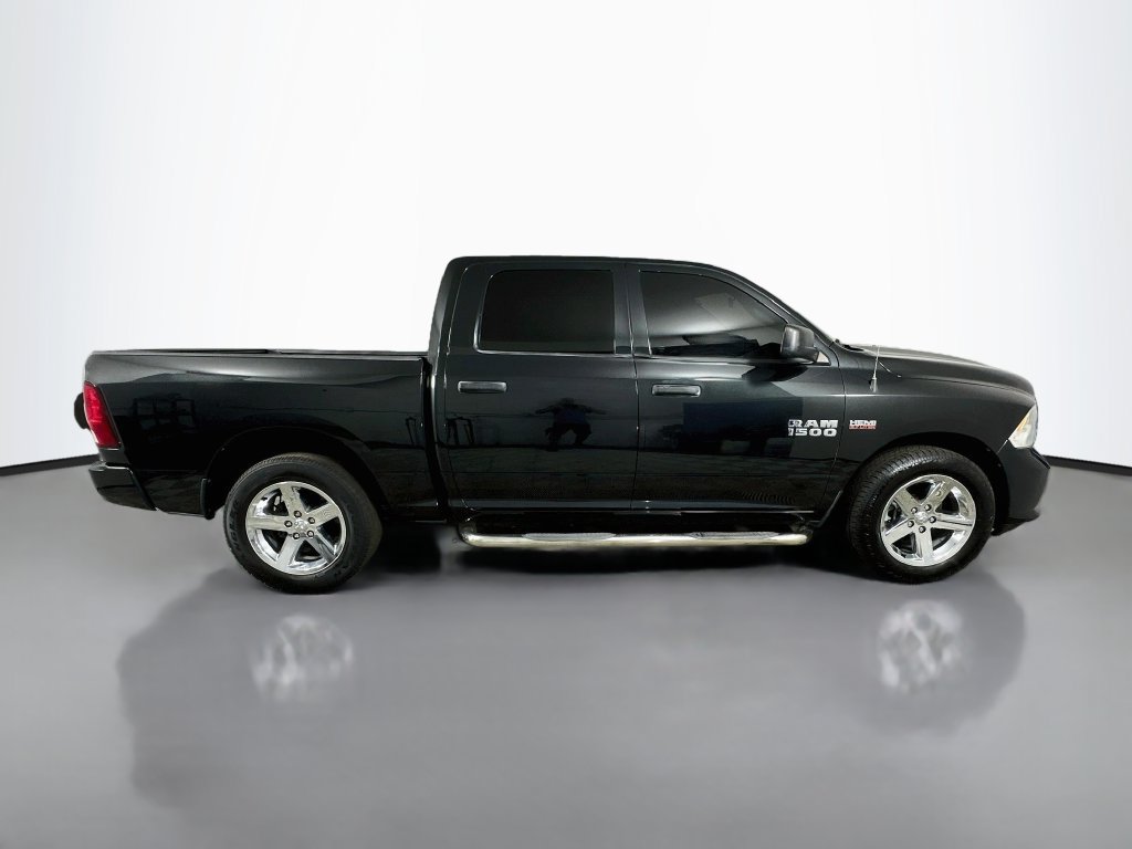 Used 2016 RAM 1500 Express RWD image 9