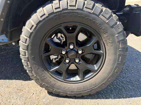 Used 2021 Jeep Wrangler Unlimited Sport image 9