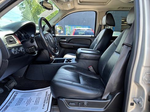 Used 2008 Chevrolet Avalanche LT w/ LT Preferred Equipment Group image 10