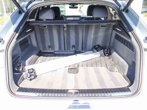 Used 2023 Audi Q8 Premium Plus AWD/4WD image 28