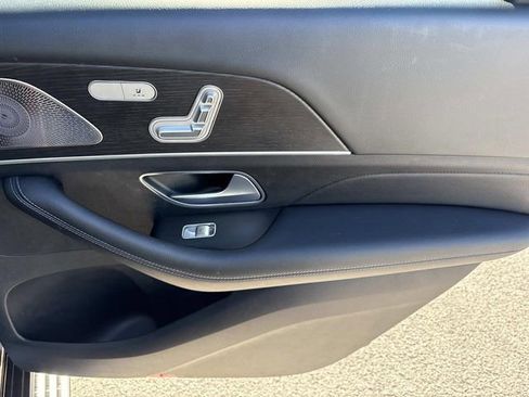 Used 2022 Mercedes-Benz GLS 450 4MATIC image 22