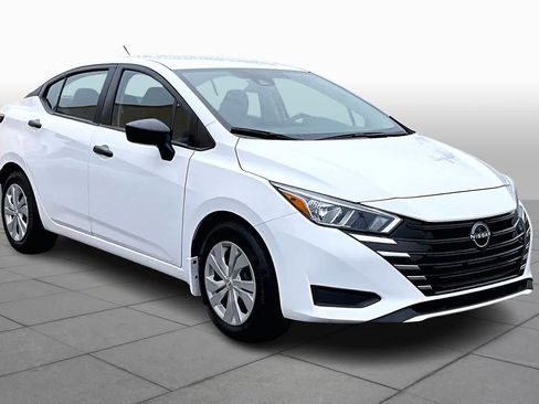 Used 2024 Nissan Versa S w/ Trunk Package image 2