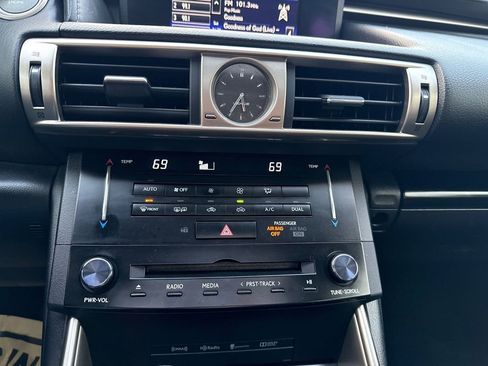 Used 2014 Lexus IS 250 AWD image 26