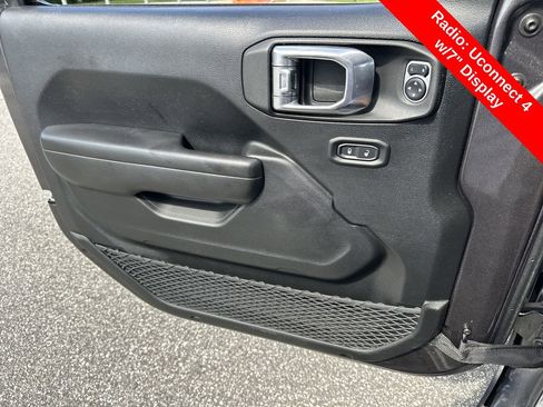 Used 2021 Jeep Wrangler Unlimited Freedom Edition image 19