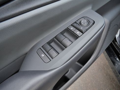 Certified 2025 Toyota Prius LE image 20