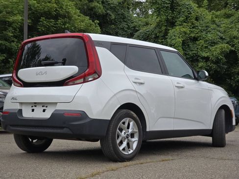 Used 2022 Kia Soul LX w/ Technology Package FWD image 17