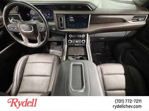 Used 2024 GMC Yukon Denali w/ Denali Reserve Package image 12