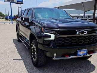 Used 2023 Chevrolet Silverado 1500 ZR2 w/ Technology Package AWD/4WD video 2