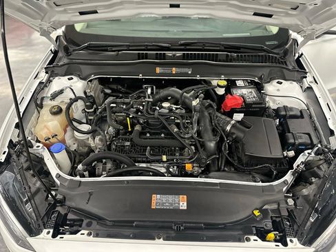 Used 2020 Ford Fusion SE w/ Equipment Group 151A FWD image 27