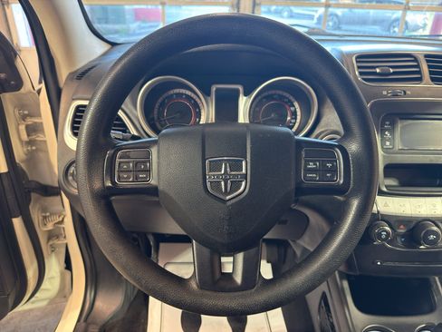 Used 2017 Dodge Journey SE image 15