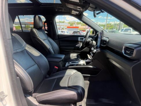 Used 2022 Ford Explorer ST w/ Equipment Group 401A AWD/4WD image 26