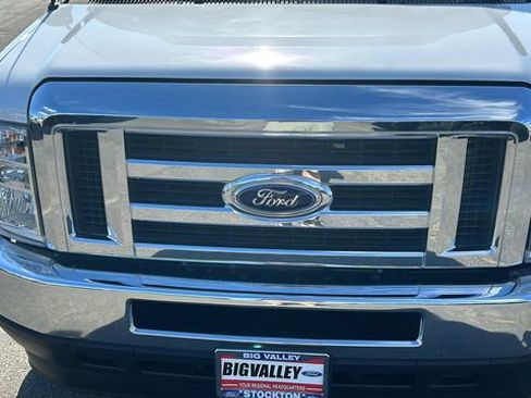 New 2025 Ford E-350 and Econoline 350 Super Duty w/ Power Equipment Group image 8