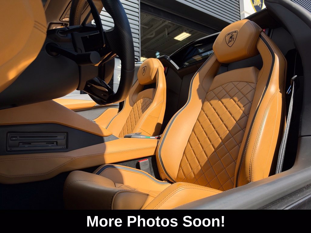 Used 2018 Lamborghini Aventador S AWD/4WD image 4