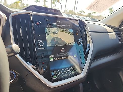 Used 2023 Subaru Ascent Touring image 4