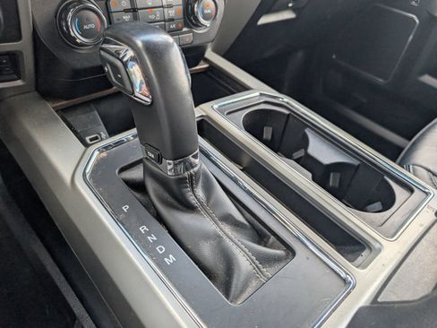 Used 2019 Ford F150 Lariat w/ Trailer Tow Package AWD/4WD image 16