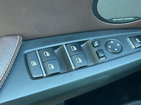 Used 2018 BMW X4 M40i image 11