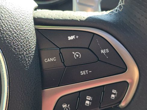 Used 2018 Dodge Durango SRT w/ SRT Interior Appearance Group image 27